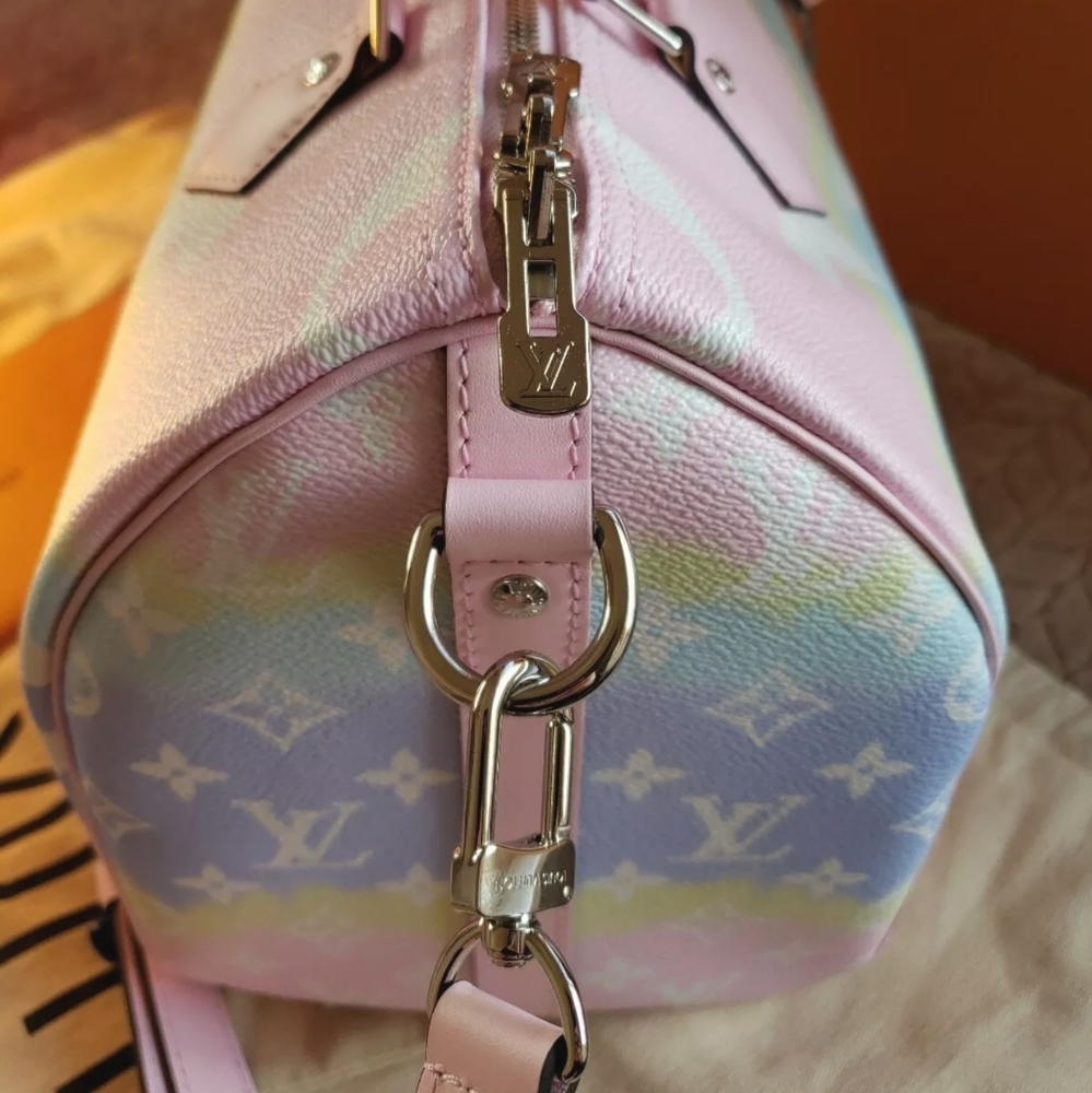 Louis Vuitton Escale Speedy 30 Giant Flower Monogram Pastel Pink Bag - Picture 8 of 12